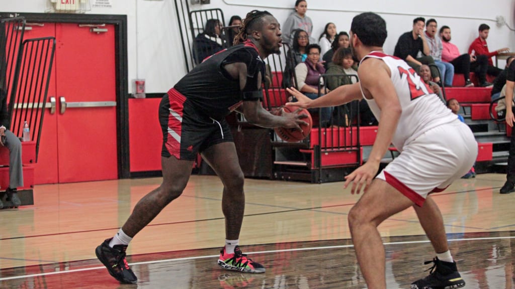 MBB - Josh Hill (photo by Jake Ward)